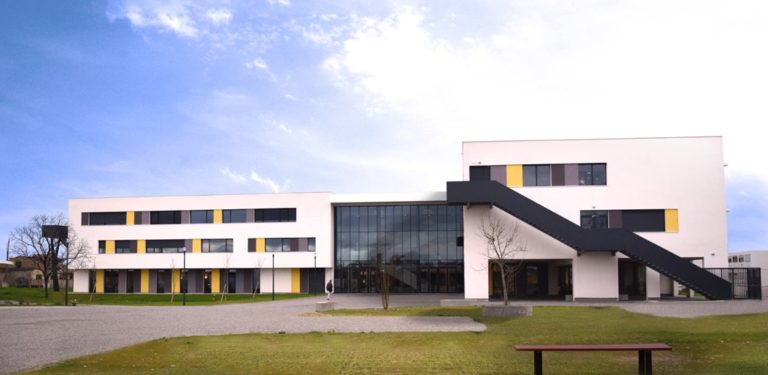 Restructuration au Lycée Charles de Gaulle à MURET